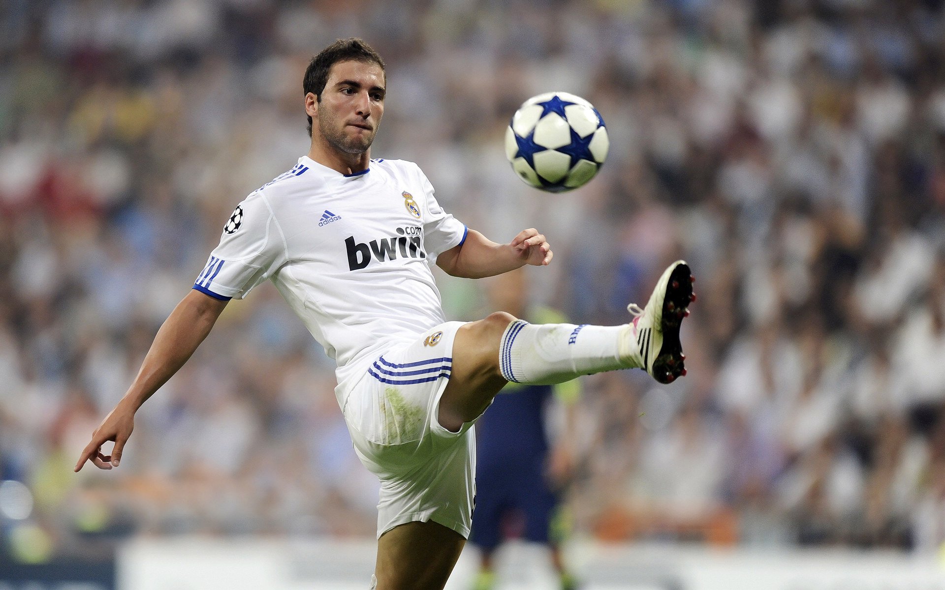 热血沸腾的台球比赛:现场气氛达到了高潮,台球比赛经典视频